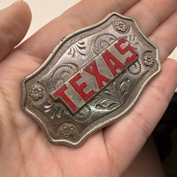 Vintage Texas Belt Buckle Red Enamel Western Floral Silver Tone Collectible - Picture 4 of 12